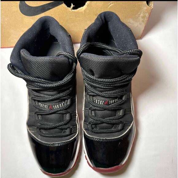 Size 7 - Nike Air Jordan 11 Retro GS Bred 2019 Men's Shoes - Picture 4 of 10